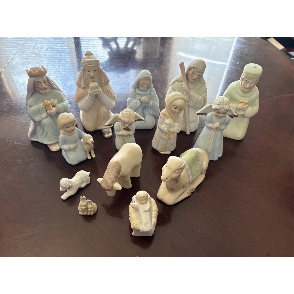 Vtg Bisque Ceramic Nativity Set Christmas 1.5"-5.5" Tall Pastel Colors 14 Pieces